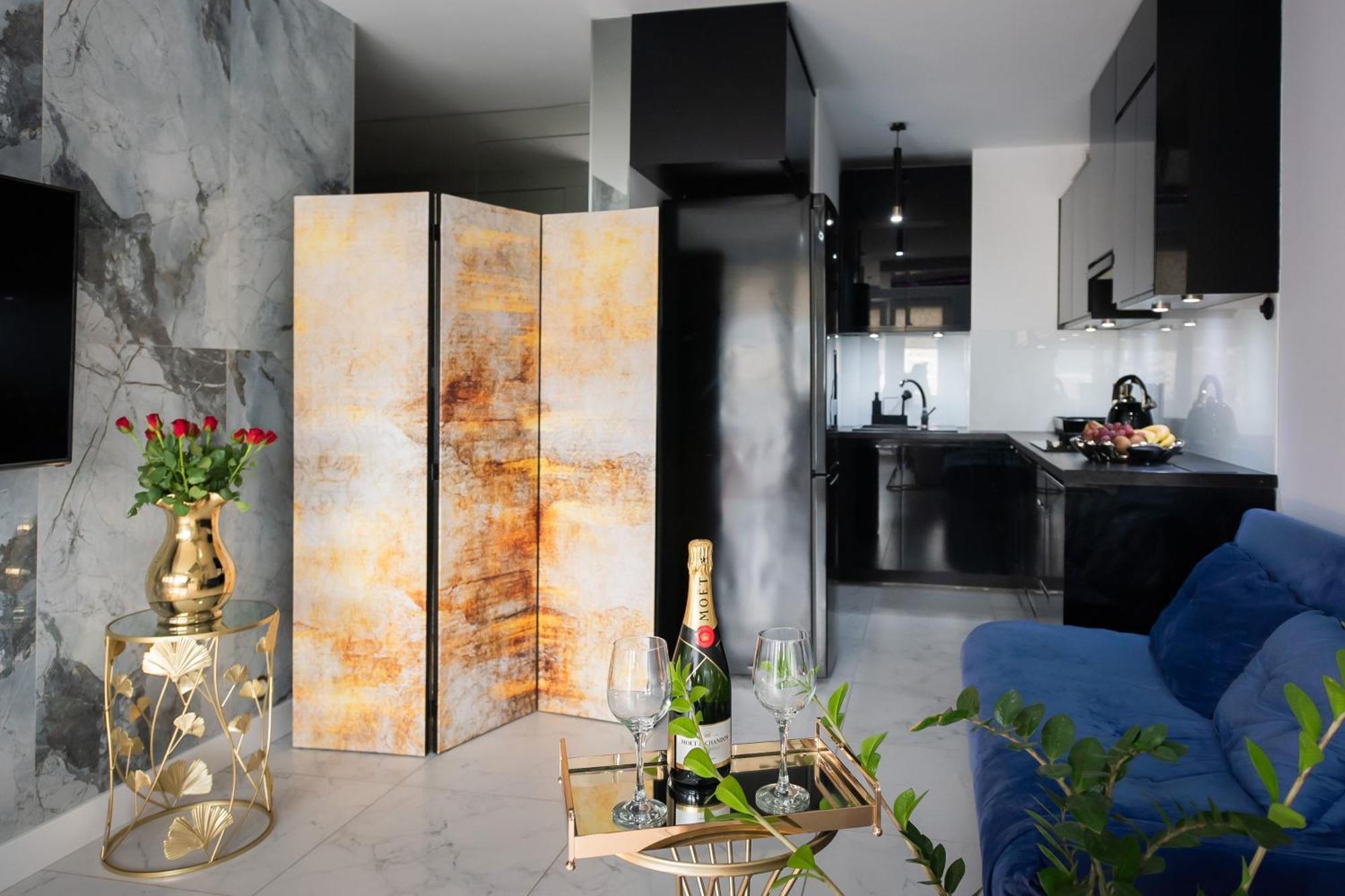 Apartament Jacuzzi 格丁尼亚 外观 照片