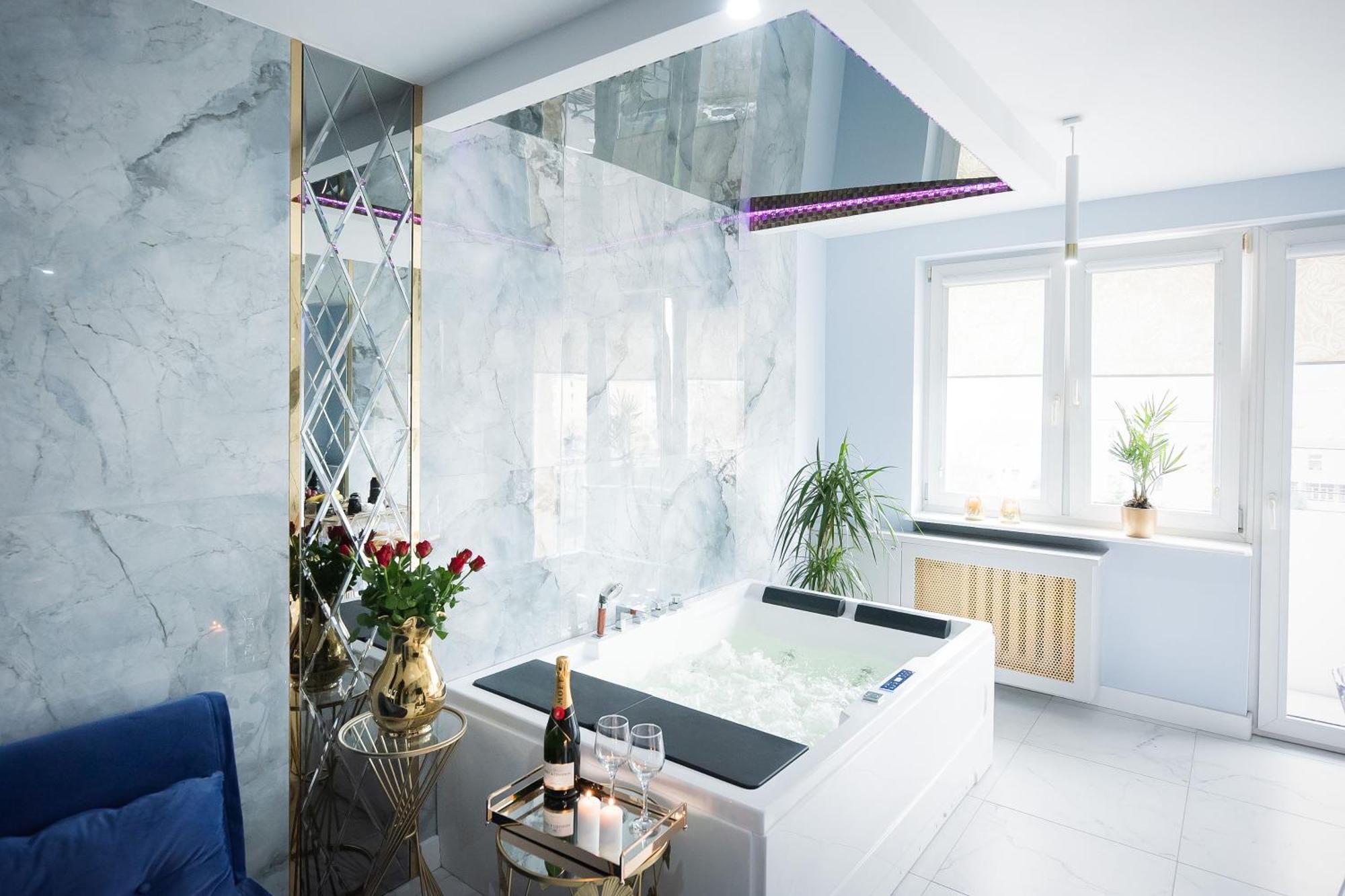Apartament Jacuzzi 格丁尼亚 外观 照片