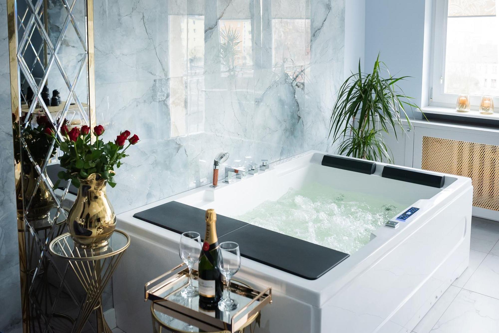 Apartament Jacuzzi 格丁尼亚 外观 照片